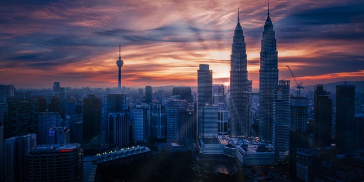Malaysia: PM presents the revised budget for 2023