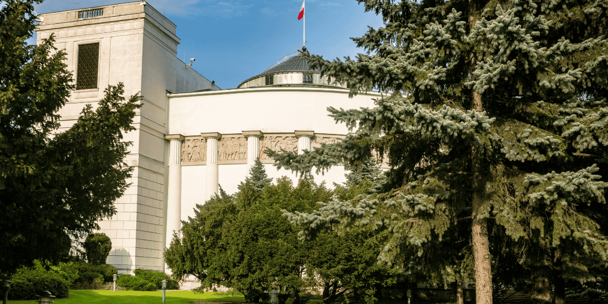 Poland: Parliament adopts 2026 Budget Act, increases bank tax rates